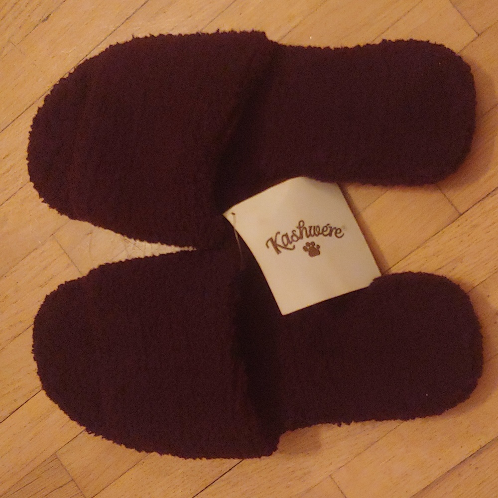 New Kashwére spa slippers, 2 pairs, brown, sizes 9-10 & 11-12